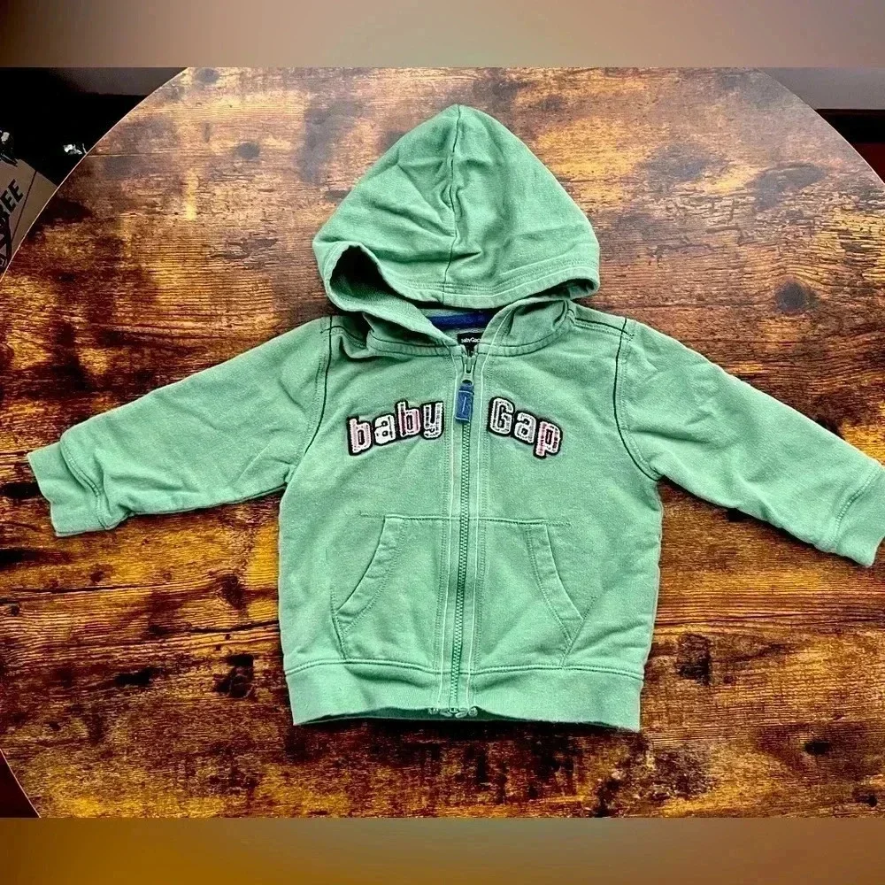 Baby Gap | unisex baby hoodie. Size: 12-18M